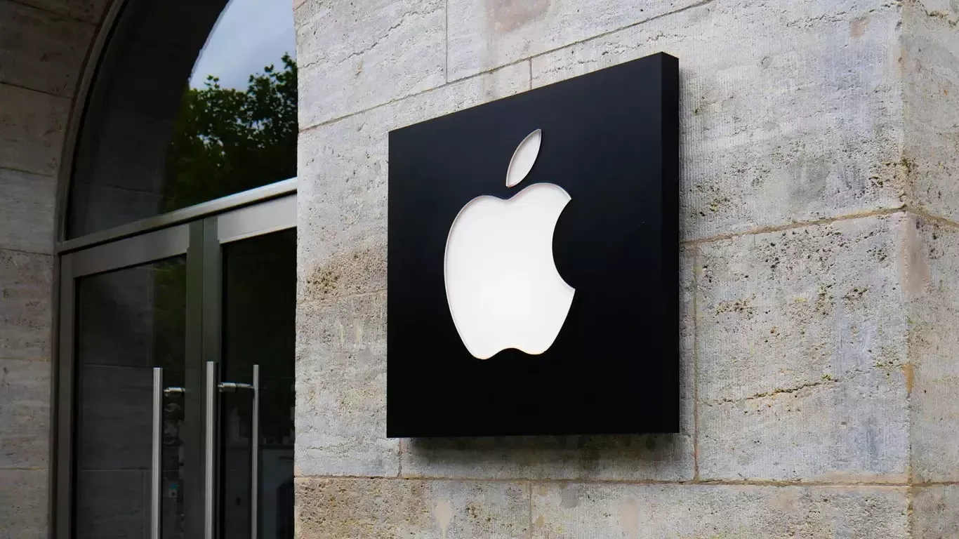 Apple Watch Ultra 5G va sun’iy yo‘ldosh bilan yangilanadi