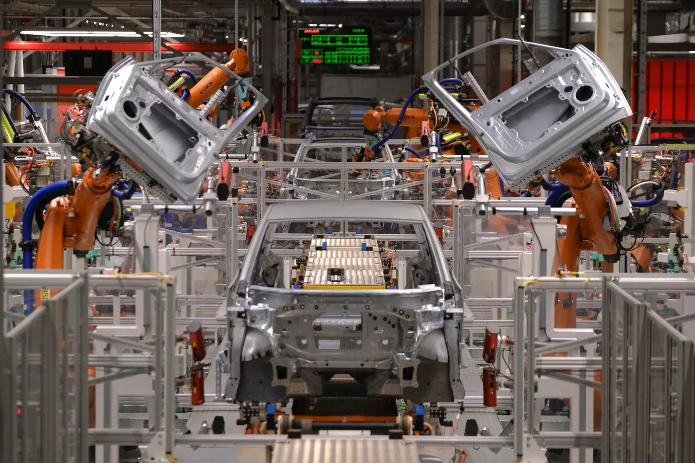 O‘zbekistonda Chevrolet Cobalt ishlab chiqarish oshdi, Damas kamaydi