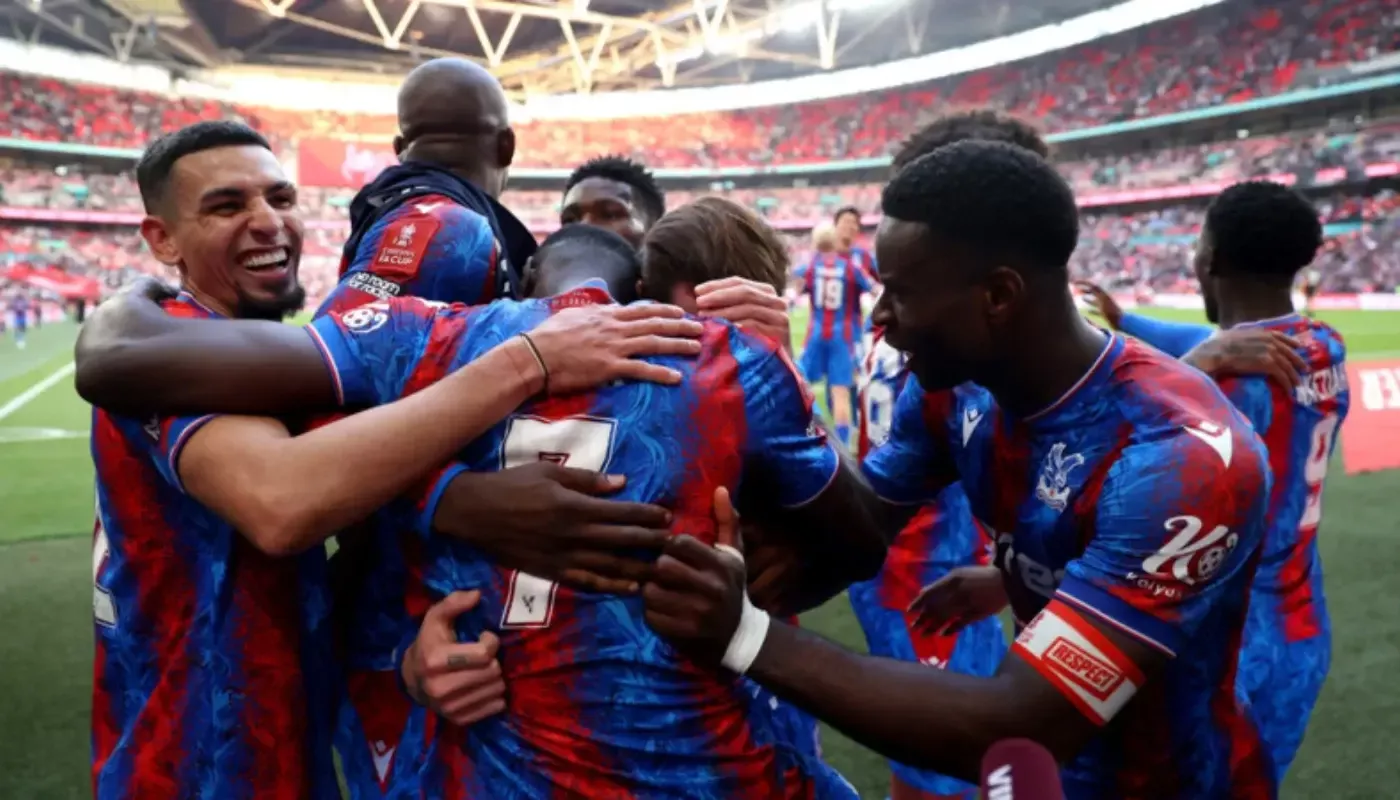Angliya kubogi. "Kristal Pelas" "Aston Villa"ni yirik hisobda mag‘lub etib, finalga chiqdi