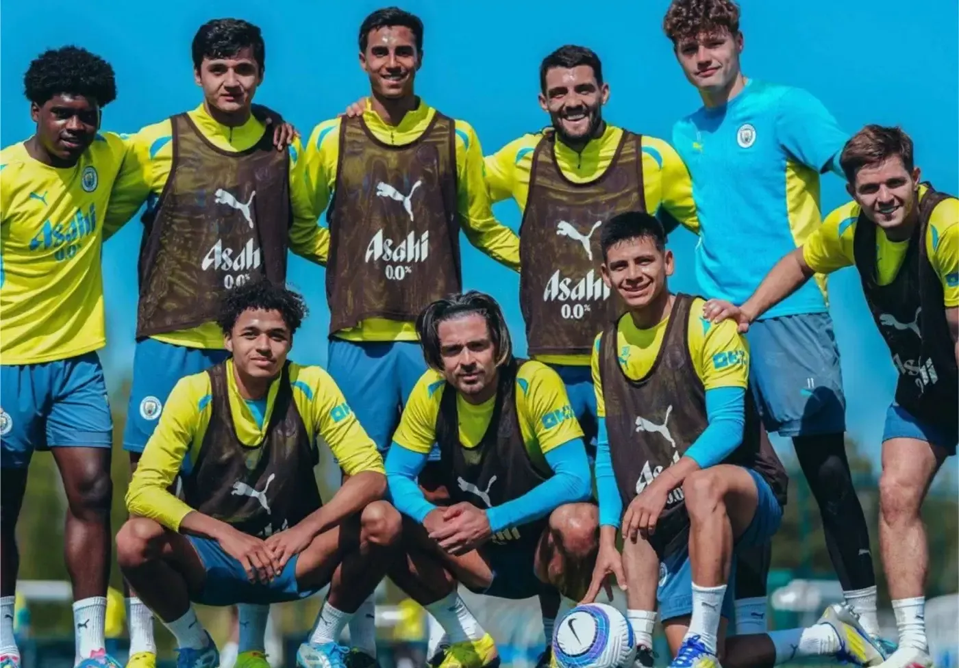 "Manchester Siti" futbolchilari "Aston Villa"ga qarshi o‘yinga tayyorgarlik ko‘rmoqda